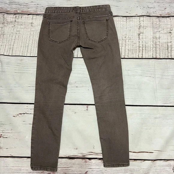 FREE PEOPLE women’s skinny ankle jeans in brown mid rise size 25 euc - Picture 8 of 16